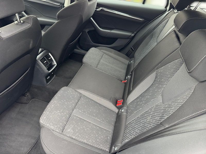 Škoda Octavia (2023) STYLE 1.5e-TEC 110kW DSG CZ - fotka 8 z 11
