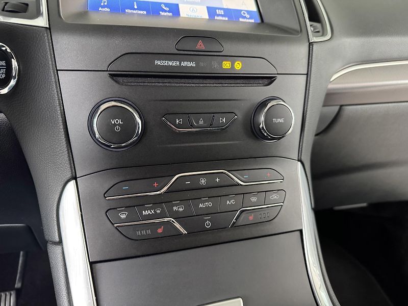 Ford S-MAX 2,0TDCi EB*140kW*AT8*REZERVACE - fotka 23 z 35