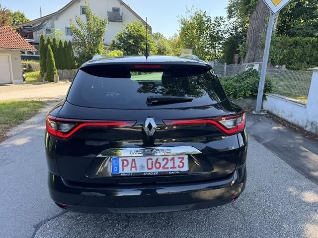 Renault Mégane (2019) 1.3 TCe Limited, NOVÝ MOTOR! - fotka 5 z 35