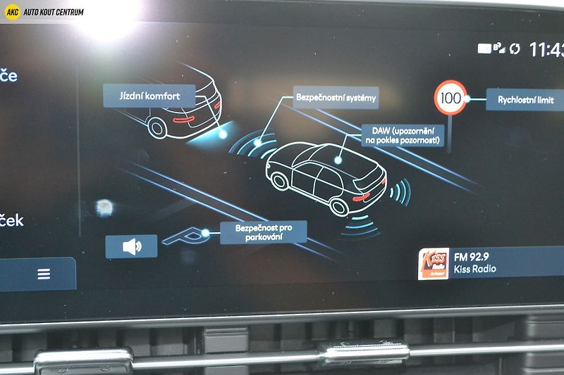 Hyundai Kona 1.0T-GDI DCT STYLE ECO TT - fotka 32 z 54