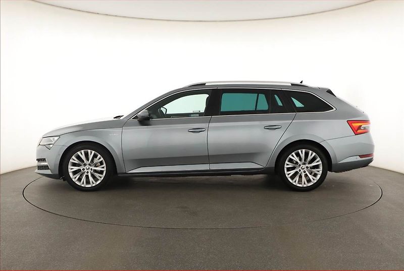 Škoda Superb (2021) Laurin&Klement 2.0 TDI - fotka 3 z 20