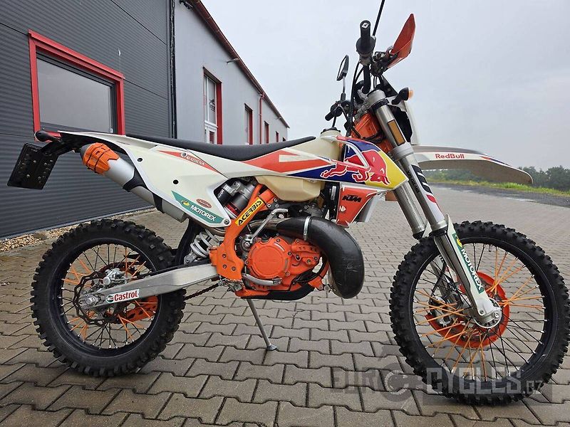KTM 300 EXC TPI (2019) - fotka 2 z 17