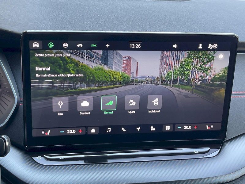 Škoda Octavia (2025) 2.0 TSI 195 kW DSG RS - fotka 15 z 34