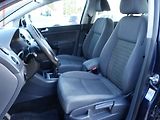 Volkswagen Golf Plus (2007) 1.6i, Klima - náhled 9