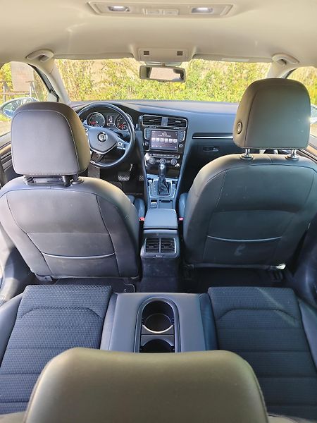 Volkswagen Golf Variant (2013) - fotka 22 z 39