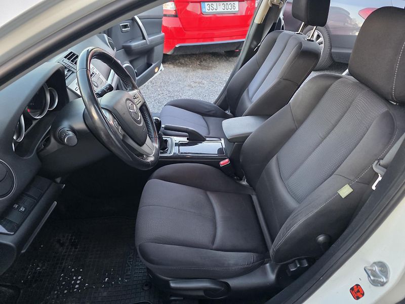 Mazda 6 2.0 D Xenon Bose - fotka 11 z 19