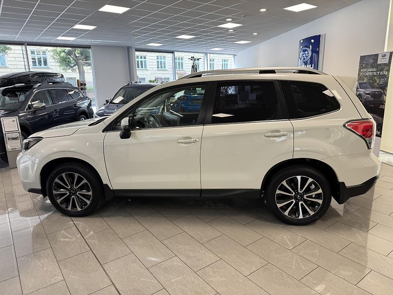 Subaru Forester 2.0XT Comfort, CZ, Perfektní - fotka 2 z 49