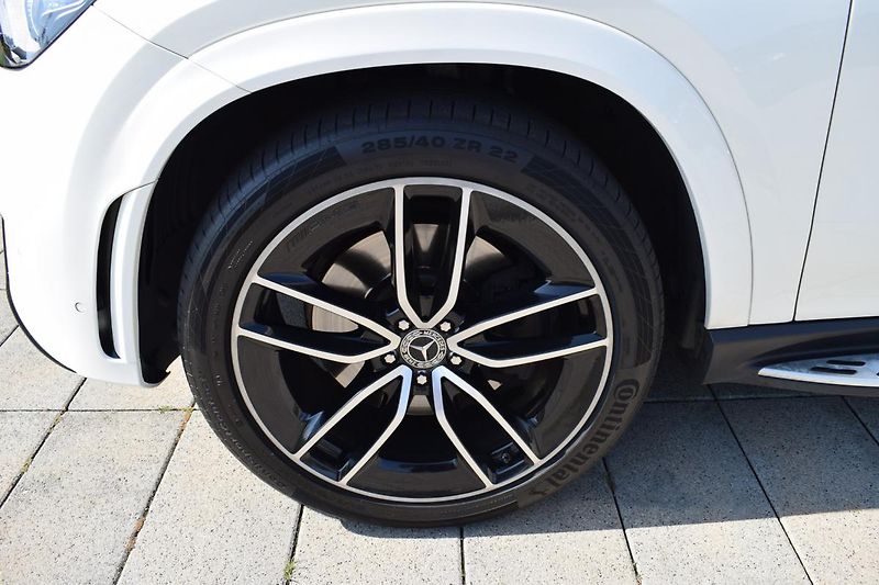 Mercedes-Benz GLE (2021) GLE 350d AMG/Night paket/Panor - fotka 3 z 50