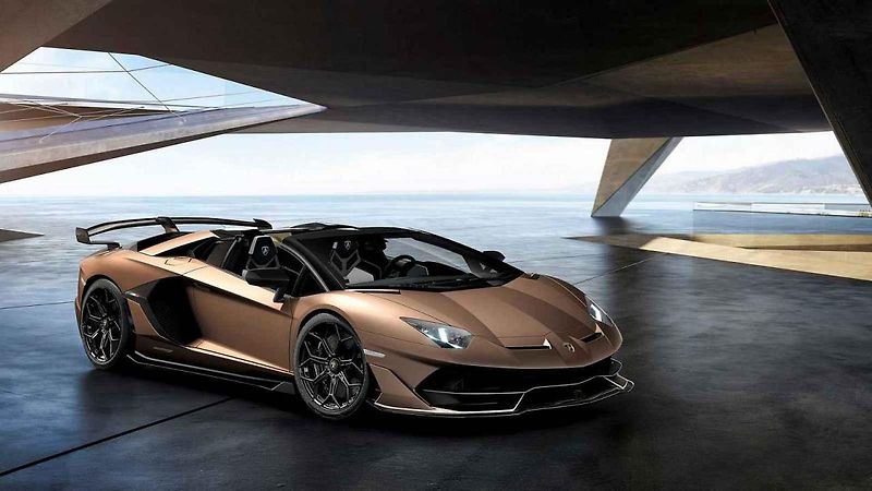 Lamborghini Aventador SVJ Roadster