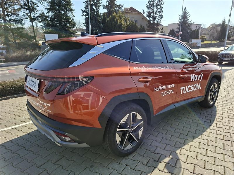 Hyundai Tucson 1,6 T-GDi  PREMIUM 4x4 automat - fotka 4 z 22