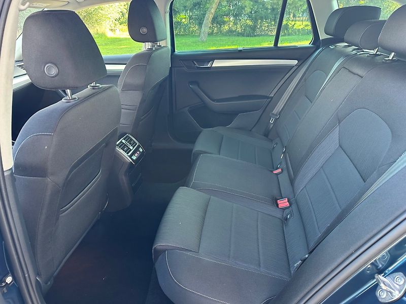 Škoda Superb (2019) 2.0TDi SERVISOVÁNO VE - fotka 17 z 18