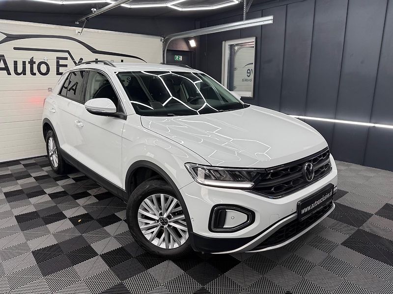 Volkswagen T-Roc (2022) 1.5 TSI Style DSG - fotka 3 z 27