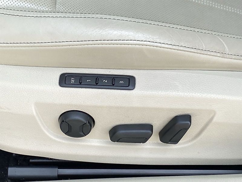 Škoda Superb (2020) 2.0 TSI DSG L&K - fotka 33 z 38