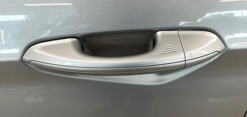 Ford S-MAX Titanium 132kW AT AWD, 7 MÍST - fotka 25 z 31