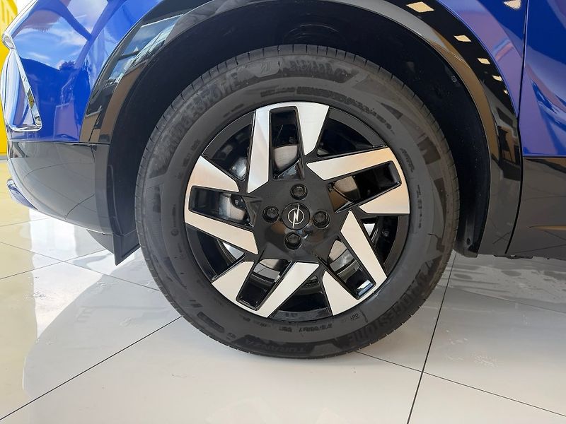 Opel Mokka GS Hybrid 1.2T 107kW eDCT6 - fotka 4 z 25