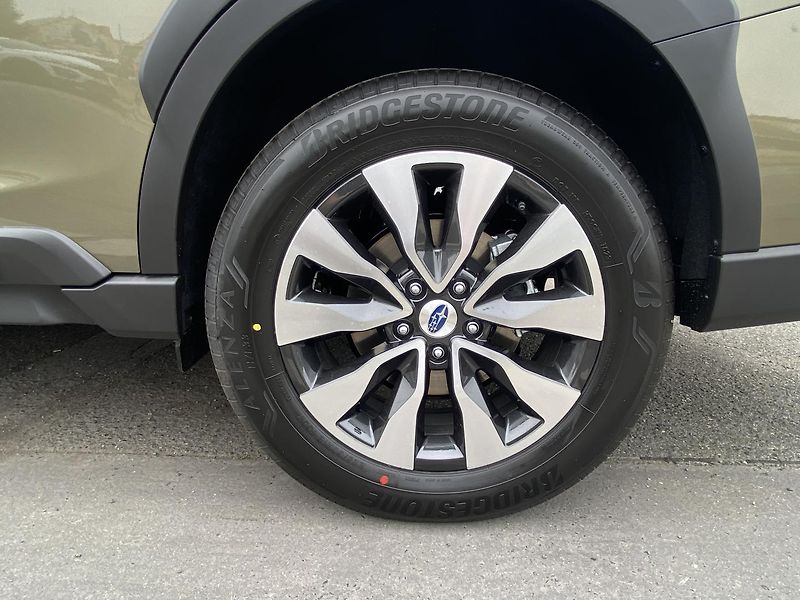 Subaru Outback (2025) 2.5i-Touring EyeSight -2025,5 - fotka 16 z 16