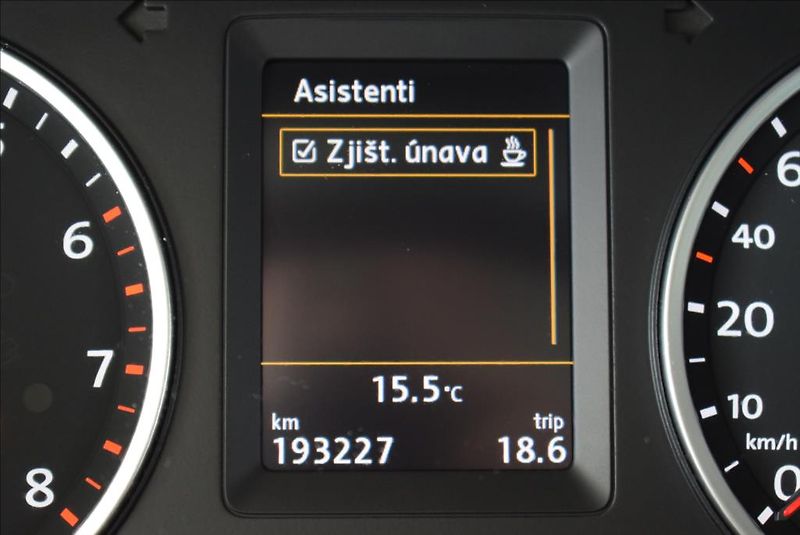 Volkswagen Tiguan 1,4 TSi, 1.maj,navi,kůže,pano, - fotka 22 z 32