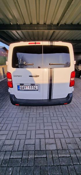 Peugeot Expert (2018) Expert traveller L2 1.6 BlueHD - fotka 16 z 18