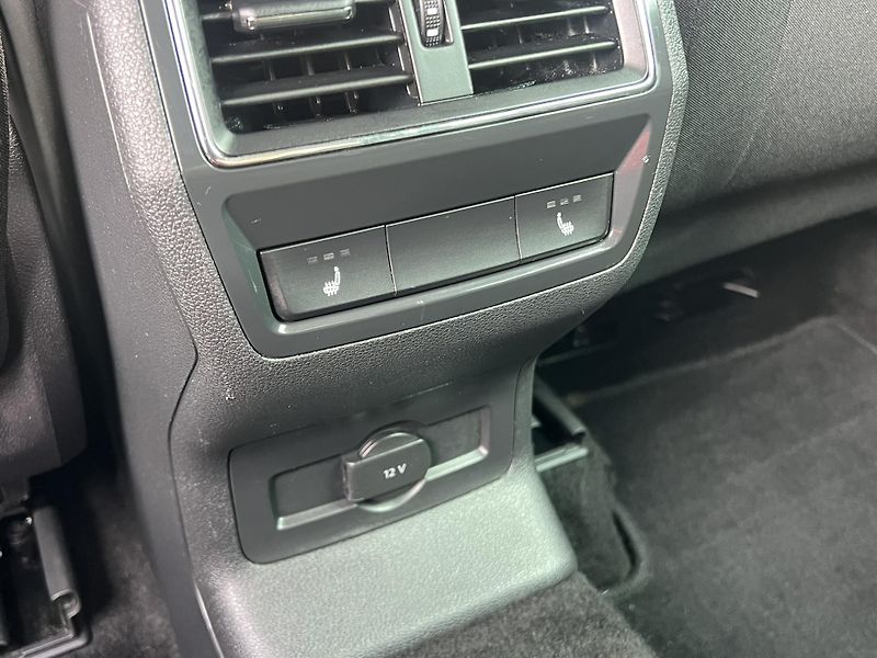Škoda Karoq (2021) 1.6TDI 85kW STYLE 1.MAJITEL ČR - fotka 17 z 22