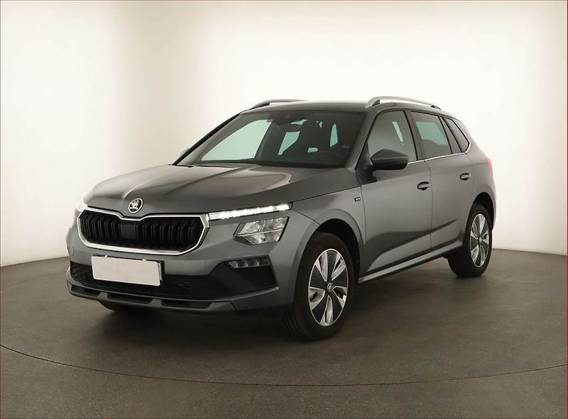 Škoda Kamiq (2025) 1.0 TSI, DRIVE, AUTOMAT - fotka 2 z 16