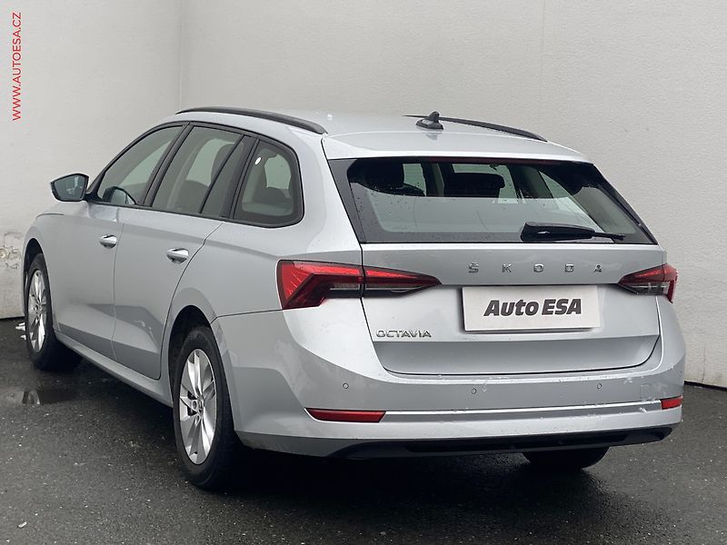 Škoda Octavia (2022) 2.0 TDi, 1.maj,ČR, Ambition - fotka 6 z 19