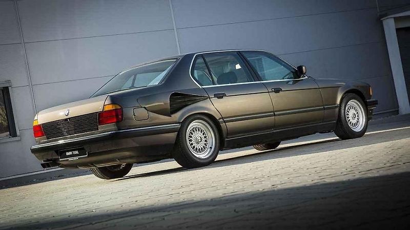Cizeta V16T má šestnáctiválcový motor, který tvoří dvě pohonné jednotky V8 z Lamborghini Urraco.