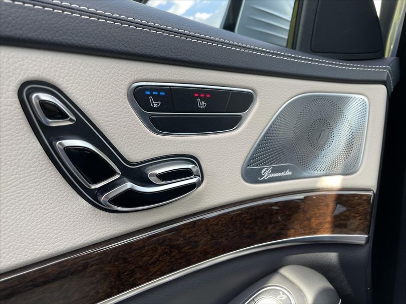 Mercedes-Benz Třídy S S 350 d 4Matic - fotka 28 z 33