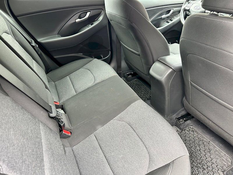 Hyundai i30 (2024) 1.5 T-GDI Mild Hyb Smart kombi - fotka 24 z 25