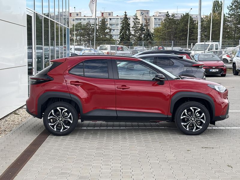 Toyota Yaris Cross (2026) - fotka 13 z 14
