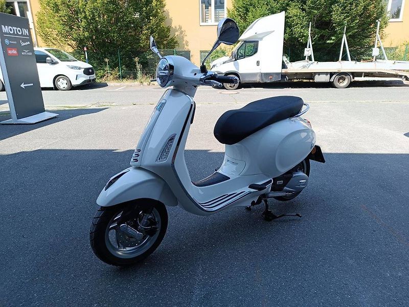 Vespa Primavera 125 3V ABS (2026) Bianco Innocente FL26 (příslu - fotka 3 z 9