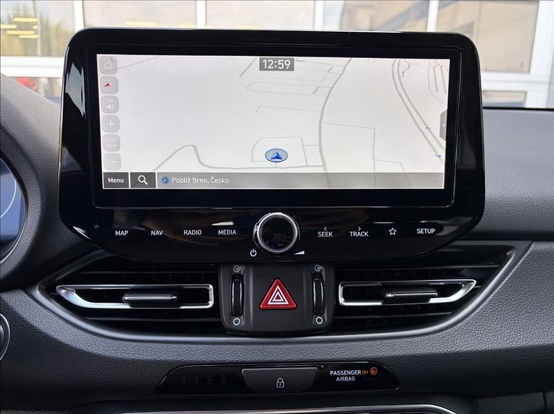 Hyundai i30 1,0 T-GDI DCT  WG FL Style - fotka 18 z 25
