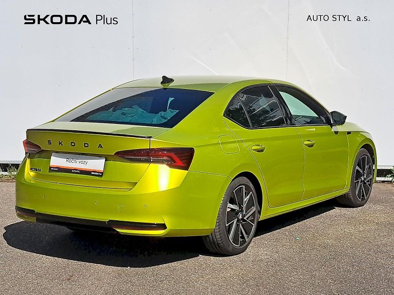 Škoda Octavia (2025) 1.5 TSI 110kW Sportline - fotka 2 z 24