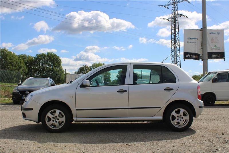 Škoda Fabia 1,4 i 16V  ROZVODY, STK 2/2028 - fotka 8 z 27