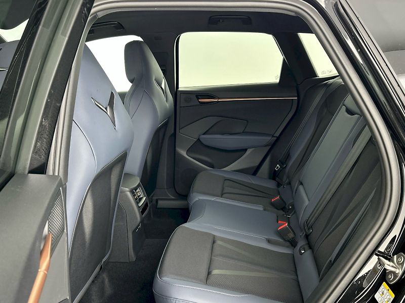 Cupra Terramar (2026) VZ 2.0 TSI 195kW 4x4 DSG - fotka 8 z 30
