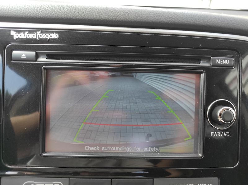 Mitsubishi Outlander 2.2D 110kW 6 st. MAN 4X4 7Míst - fotka 20 z 44