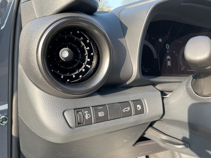 Toyota C-HR 1.8 Hybrid GR Sport - fotka 26 z 30