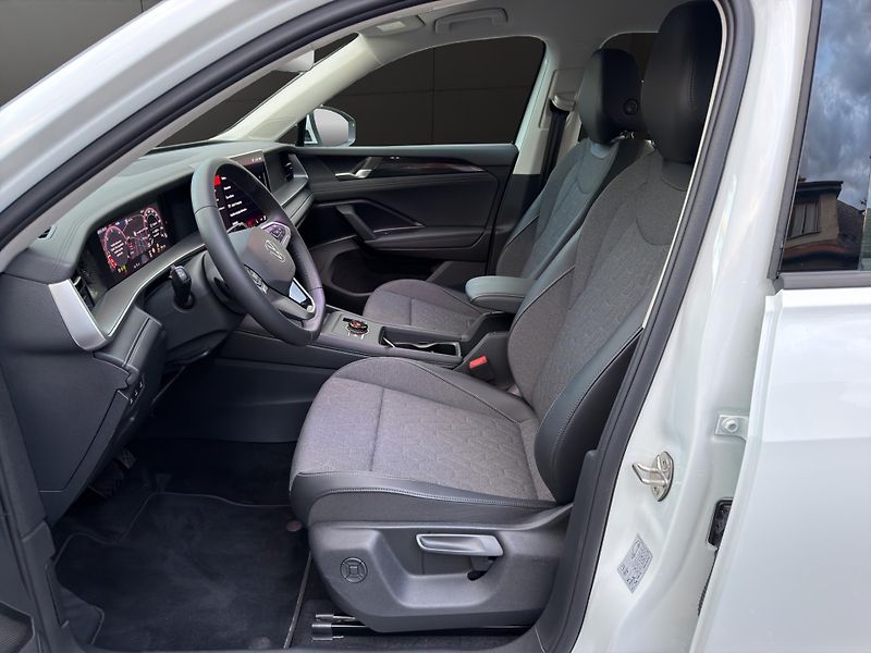 Volkswagen Tayron (2025) 5 LET ZARUKA 7 MÍST 2.0TDI - fotka 9 z 27