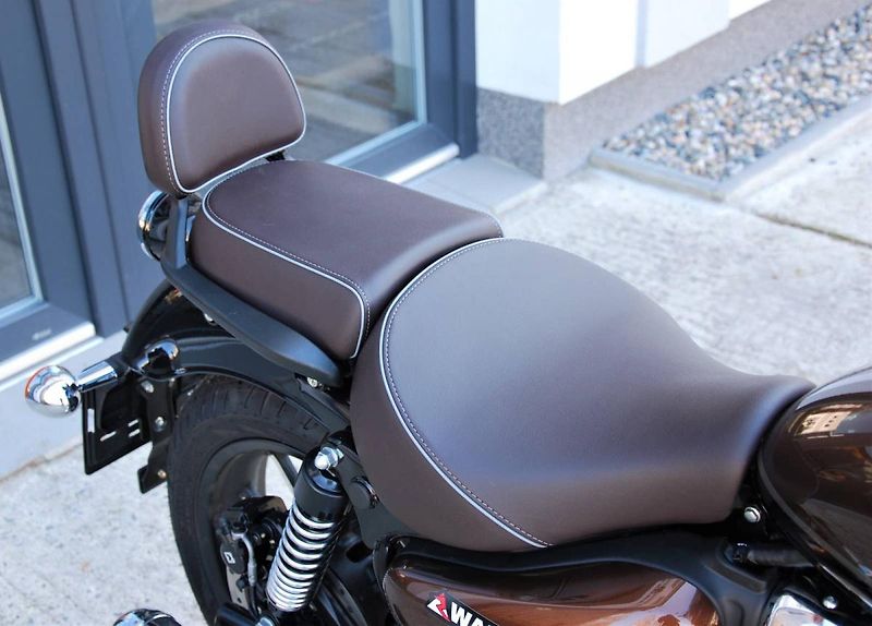 Royal Enfield Meteor 350 (2026) 350 Meteor BROWN - fotka 19 z 25
