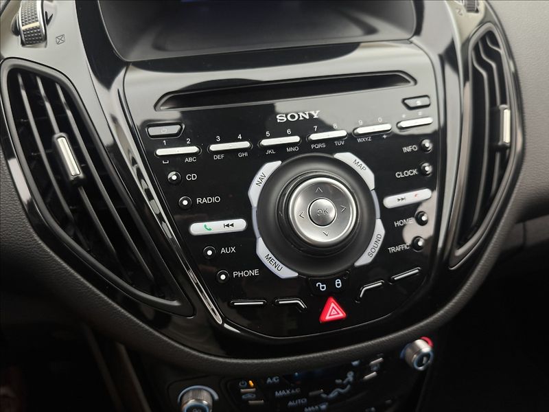 Ford B-MAX 1,6 NAVI KLIMA SENZORY TAŽNÉ - fotka 21 z 36