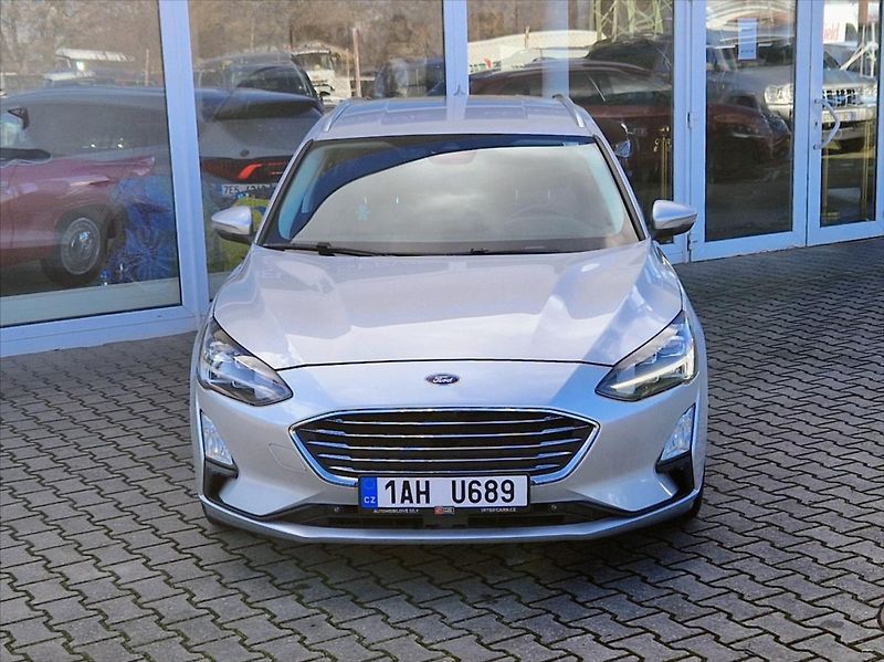 Ford Focus 1,5 EB Titanium LED Webasto - fotka 9 z 22
