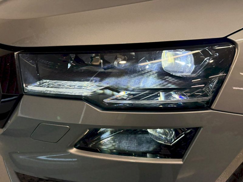 Škoda Karoq (2026) SPORTLINE 2.0TDI 110KW 4X4 DSG - fotka 10 z 42