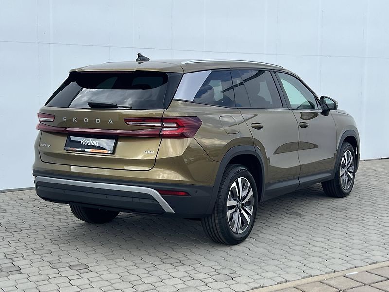 Škoda Kodiaq (2026) Exclusive Selection 7DSG 4x4 2 - fotka 5 z 6