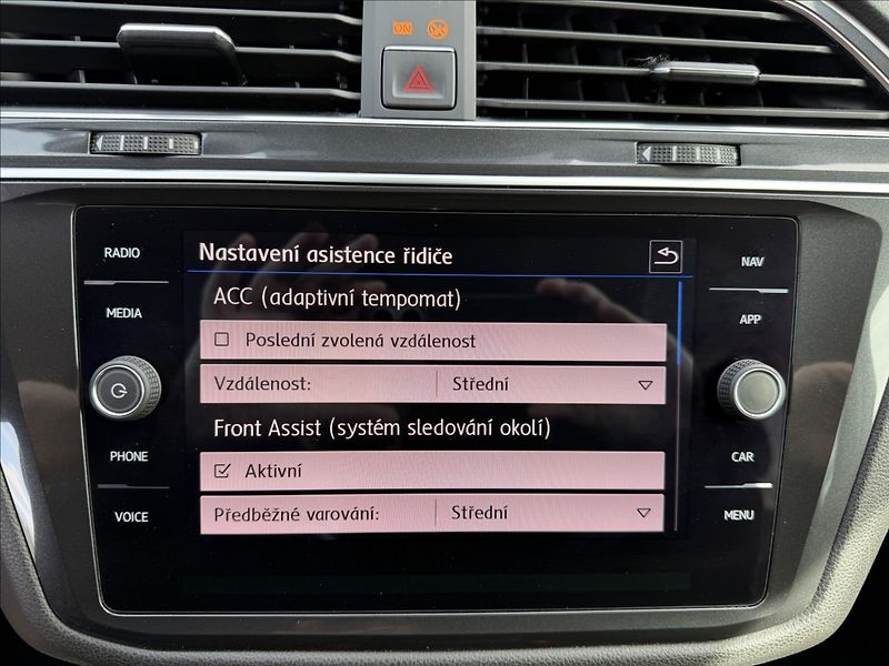 Volkswagen Tiguan Allspace 2.0 TSI 4Motion/Virtual/7míst - fotka 14 z 30