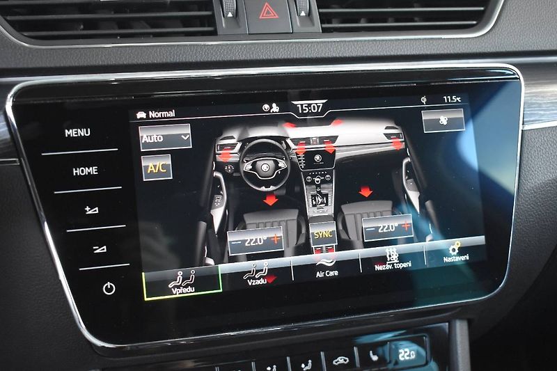 Škoda Superb (2022) 2.0TDI 110kW, DSG, Webasto - fotka 25 z 30
