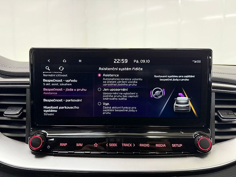 Kia Ceed CRDi 100KW 7DCT EXECUTIVE, LED - fotka 19 z 23