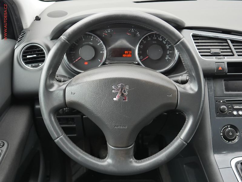 Peugeot 3008 (2011) 1.6i, AC, TZ - fotka 11 z 17