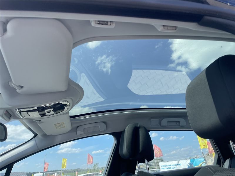 Peugeot 508 2,0 HDi 103kw SW Klimatronic T - fotka 20 z 33