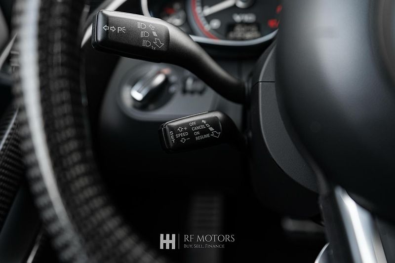 Audi R8 (2010) R8 5.2 V10 quattro 386kW - fotka 39 z 46