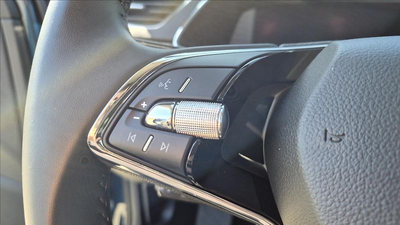 Škoda Superb 1,5 TSi 110 KW L&K - fotka 25 z 37