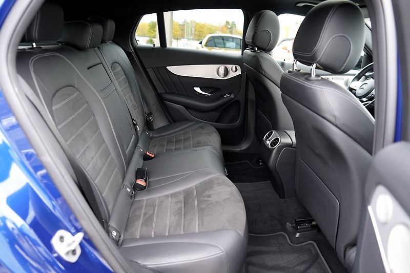 Mercedes-Benz GLC 300 de 4Matic Coupe AMG,ČR - fotka 30 z 46